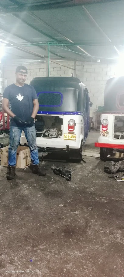 ALMACEN Y TALLER EL PEKAS