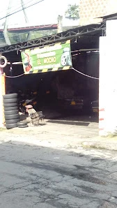 Montallantas Automático Y Parqueadero El Mocho