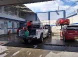 Montallantas y lavadero de carros